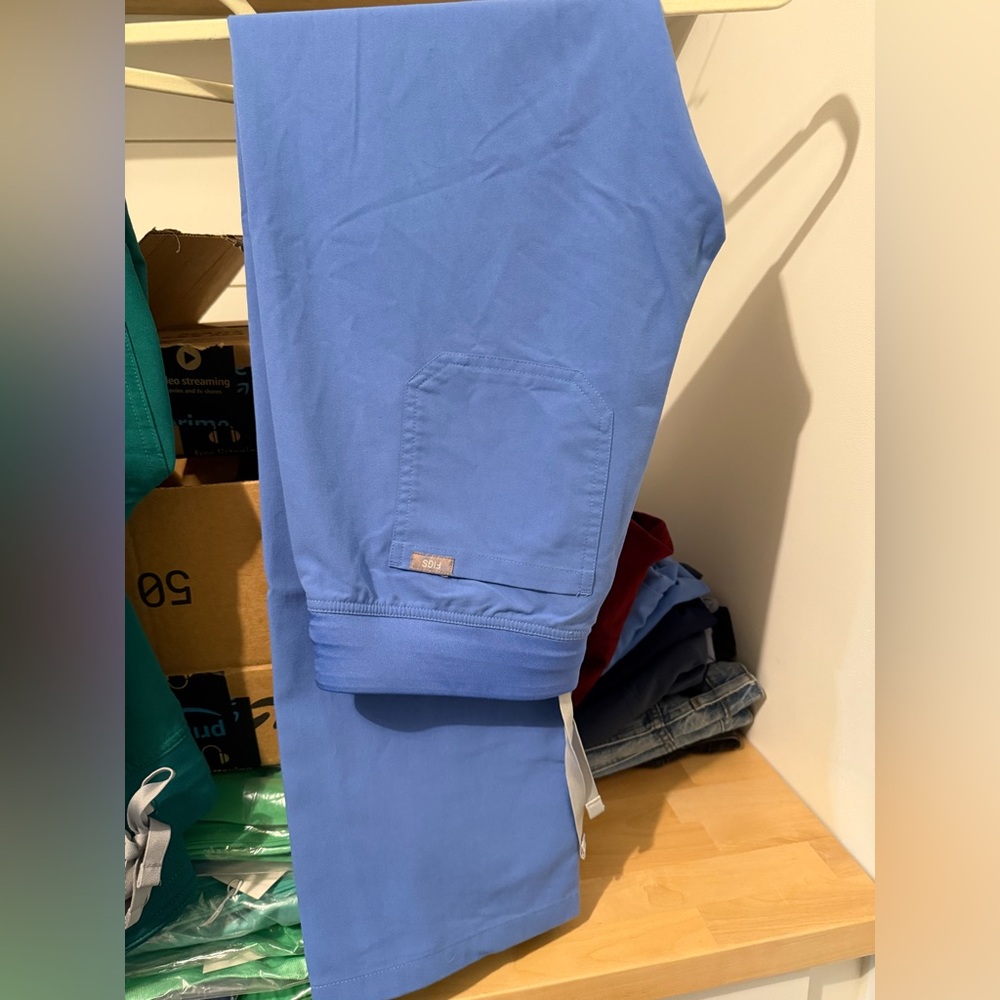 Figs pants